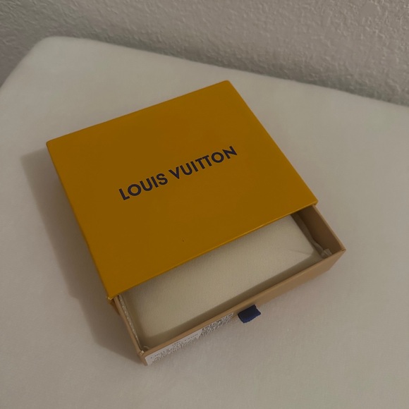 Louis Vuitton White Checkered Wallet (1 of 3 in stock) - Picture 3 of 3